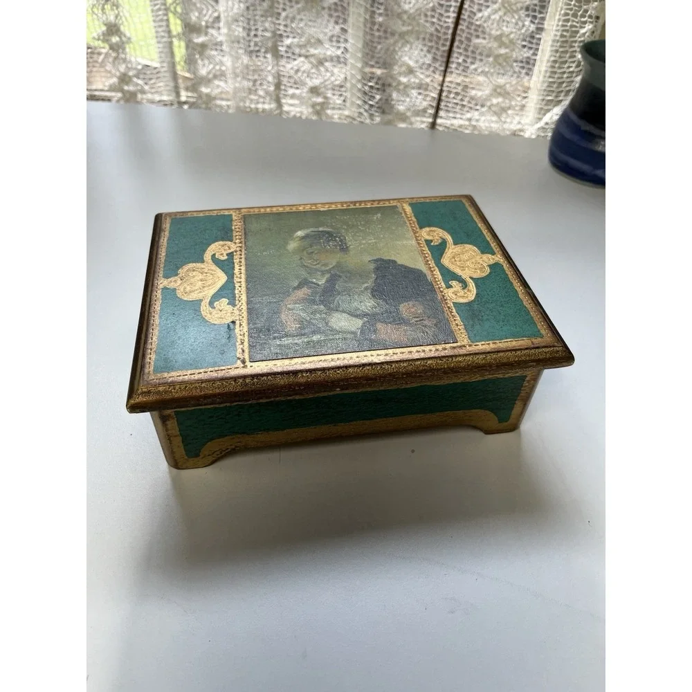 VTG Florentine Musical Jewelry Box W Decorative Pic Gold Gilt Made Italy 8